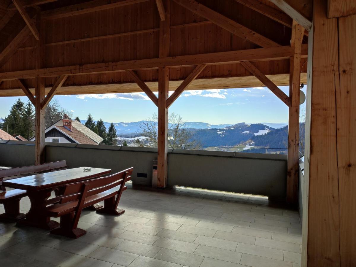 Gostilna Pension Blegos Poljane nad Škofjo Loko Buitenkant foto