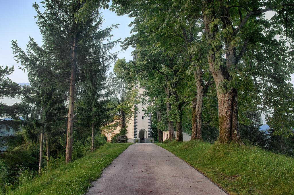 Gostilna Pension Blegos Poljane nad Škofjo Loko Buitenkant foto